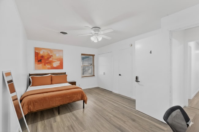 404 Nottingham Dr in Irving, TX - Building Photo - Building Photo