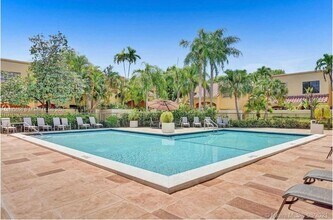 20937 Bay Ct in Miami, FL - Building Photo - Building Photo