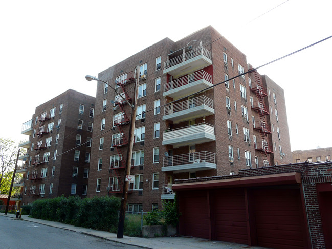 3320 Reservoir E in Bronx, NY - Building Photo - Building Photo