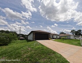 259 Wilton Ave SW in Palm Bay, FL - Building Photo - Building Photo