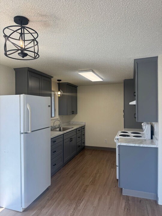 2729 California St in Eureka, CA - Building Photo