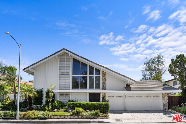 2673 Cordelia Rd in Los Angeles, CA - Building Photo - Building Photo