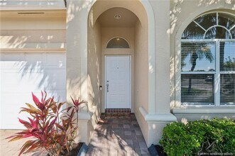3796 NW Deer Oak Dr in Jensen Beach, FL - Building Photo - Building Photo