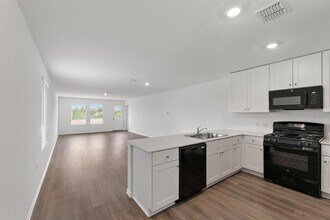 2329 Willkomen Wy in Pflugerville, TX - Building Photo - Building Photo