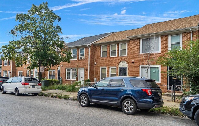 1212 Valley St in Baltimore, MD - Foto de edificio - Building Photo