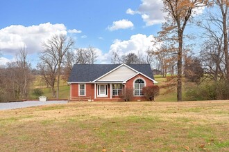 1024 Emerald Valley Dr, Unit 2033 in Castalian Springs, TN - Building Photo - Building Photo