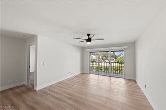 1535 Trafalgar Ln in Naples, FL - Building Photo - Building Photo