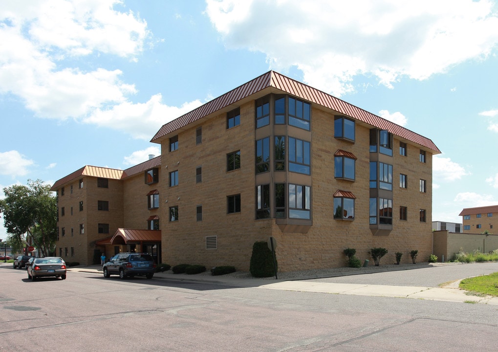 Mary Patrice Apartments in Osseo, MN - Building Photo