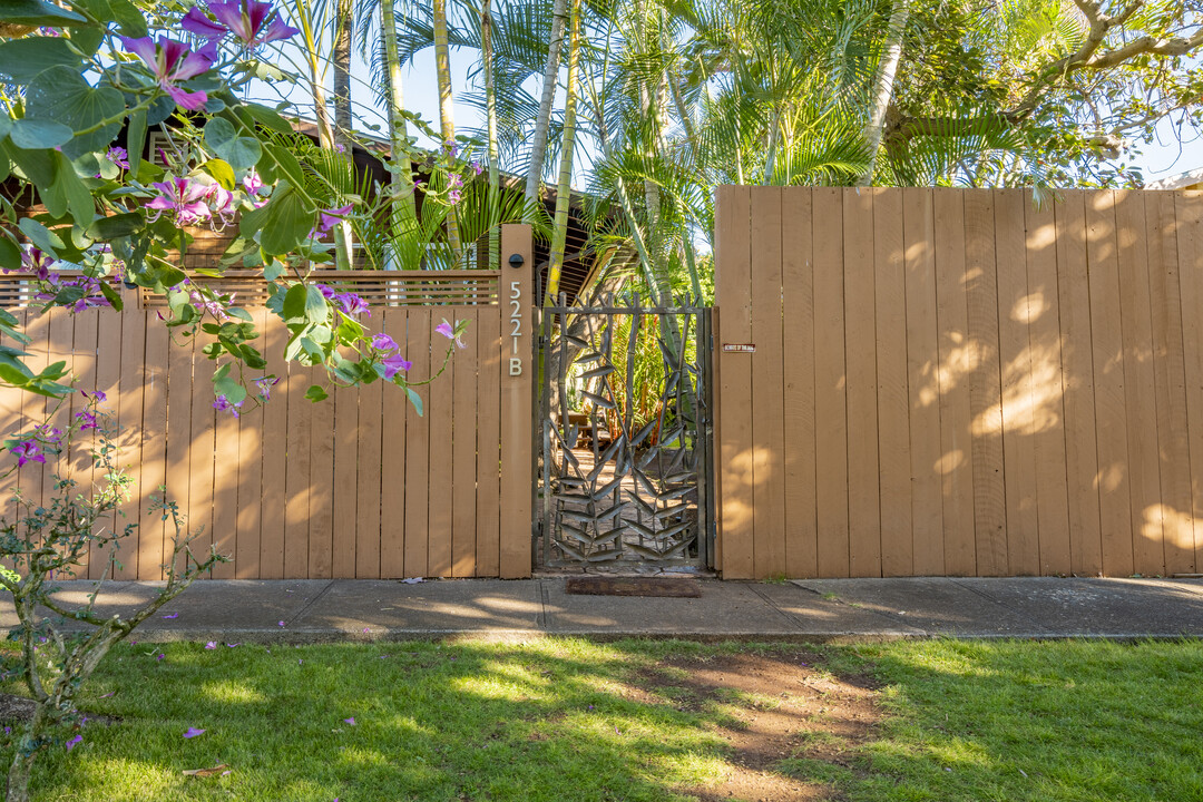 5221 Kohi St, Unit b in Lahaina, HI - Foto de edificio