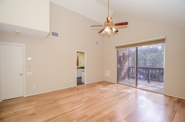 130 Sugar Berry Cir