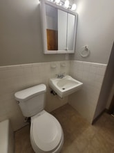 377 Pershing Ave NE in North Canton, OH - Building Photo - Building Photo