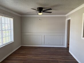 5530 Lakefield Dr in Houston, TX - Building Photo - Building Photo