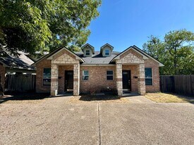 2018 S 8th St in Waco, TX - Building Photo