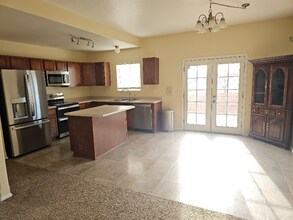 10756 Deer Meadow Cir in Colorado Springs, CO - Foto de edificio - Building Photo