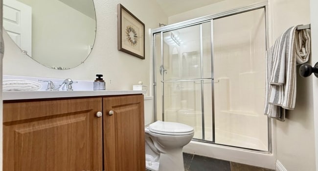 11858 Sunstone Ct in Jurupa Valley, CA - Foto de edificio - Building Photo