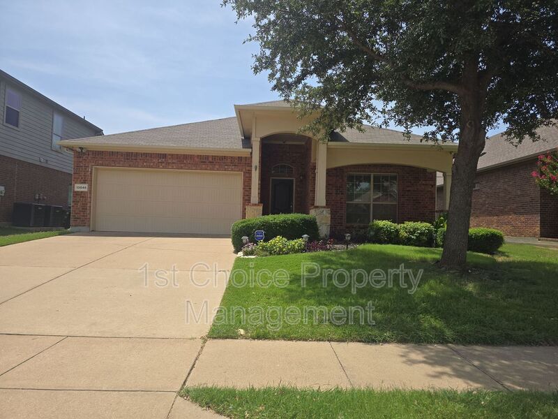 13045 Sierra View Dr in Fort Worth, TX - Building Photo