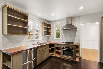 637 C St in Davis, CA - Building Photo - Building Photo