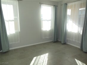 2664 Crystal Quartz St in Las Vegas, NV - Building Photo - Building Photo