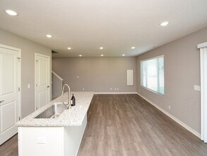 17078 Hawthorne Ave in Omaha, NE - Building Photo - Building Photo