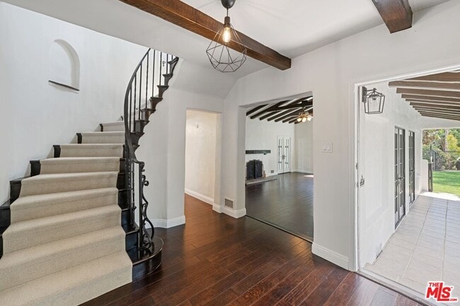 property at 366 S Crescent Heights Blvd