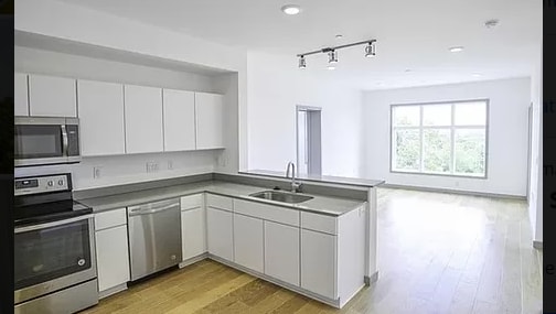 400 Herron Dr in Nashville, TN - Foto de edificio - Building Photo