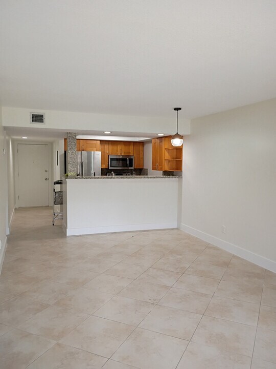 710 NW Fork Rd in Stuart, FL - Building Photo