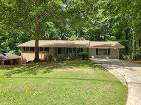 1137 Valerie Woods Dr