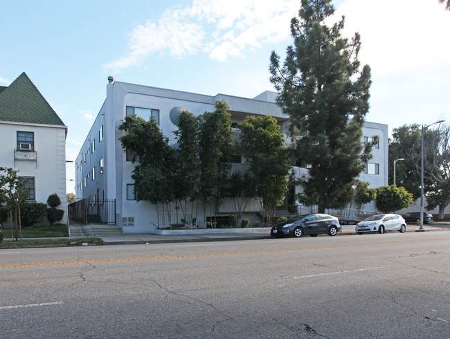 Vermont Towers in Los Angeles, CA - Foto de edificio - Building Photo