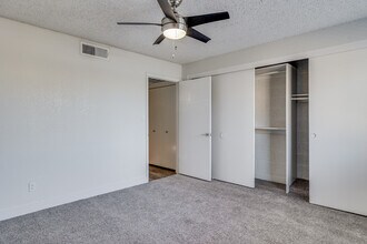 Tela Verde Apartment Homes in Glendale, AZ - Building Photo - Interior Photo
