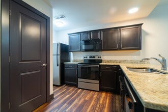 Westport Woods in Louisville, KY - Building Photo - Interior Photo