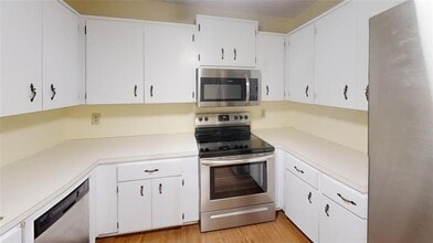 8831 SW 94 Ln in Ocala, FL - Foto de edificio - Building Photo