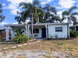 5457 59th St N in St. Petersburg, FL - Building Photo