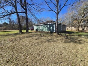 10226 Country Hills Blvd in Tyler, TX - Building Photo - Building Photo