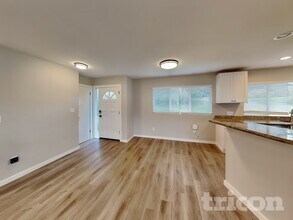 8918 Erie Ave NW in Silverdale, WA - Building Photo - Building Photo