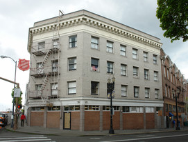 134 W Burnside St Apartments