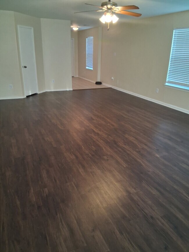 14439 Benningcrest Ln in Houston, TX - Building Photo - Building Photo