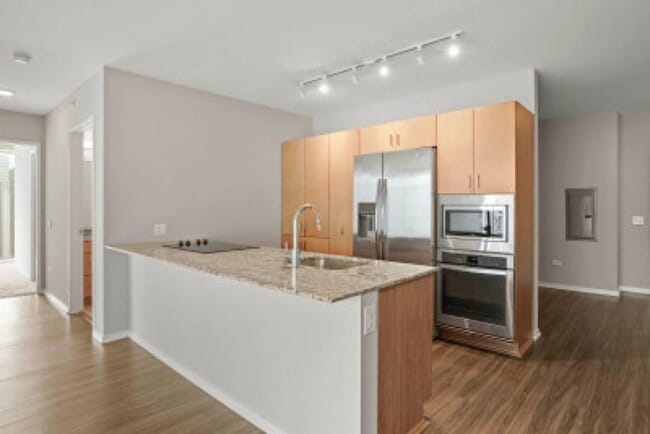 2122 43rd St, Unit 2