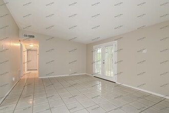 8318 Sagewood Ln in Hazelwood, MO - Building Photo - Building Photo