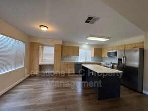 91-1122-1122 Kaiopua St in Ewa Beach, HI - Building Photo - Building Photo