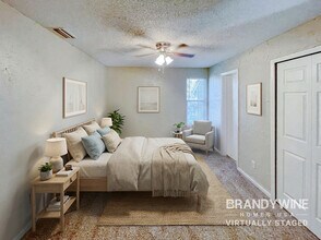 9970 Timberlake Dr E in Jacksonville, FL - Building Photo - Building Photo