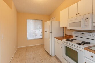 118 Sabal Palm Ct in Sanford, FL - Building Photo - Building Photo