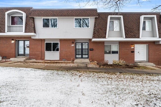 638 S Youngfield Ct in Lakewood, CO - Building Photo - Building Photo