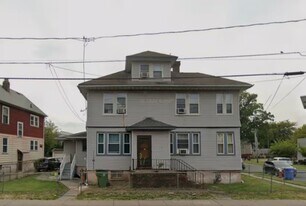 73 W Edgar Rd, Unit 1 in Linden, NJ - Building Photo