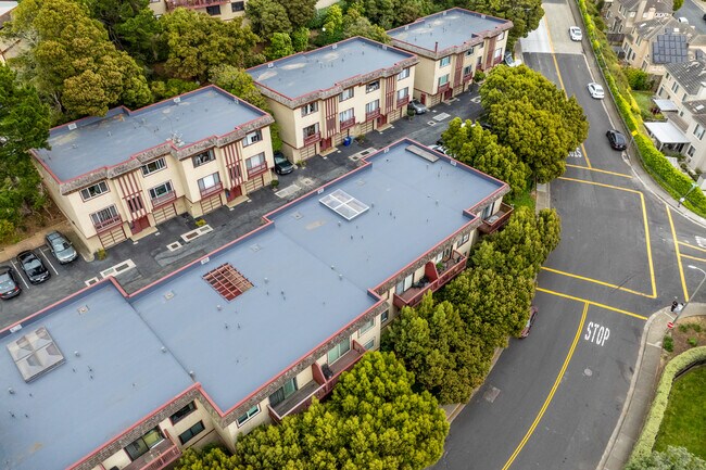720 - 798 Stonegate Dr in South San Francisco, CA - Building Photo - Building Photo