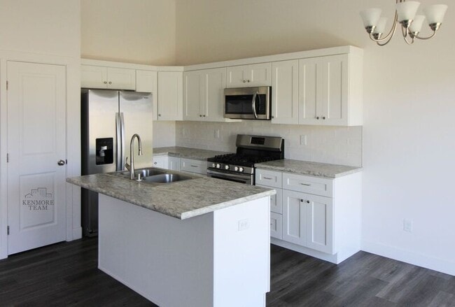 1043 S Blueberry Pl in Kennewick, WA - Building Photo - Building Photo