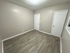 4219 Springfield Blvd in Jacksonville, FL - Foto de edificio - Building Photo