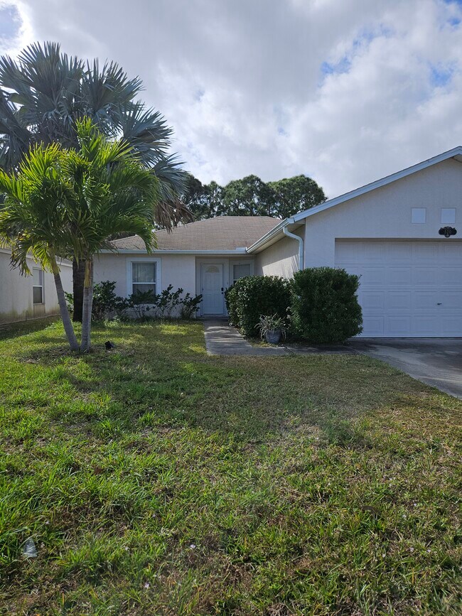 520 Benton Dr Rentals in Melbourne, FL
