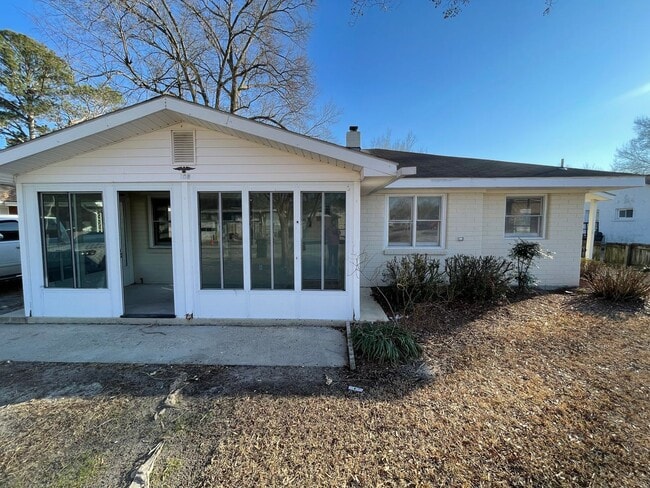 108 N Saratoga St in Stantonsburg, NC - Building Photo - Building Photo