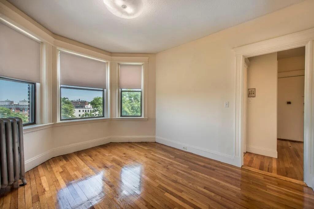 7 Barrows St, Unit 1B in Boston, MA - Foto de edificio