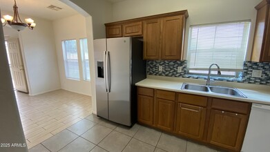 17758 W Langer Ln in Surprise, AZ - Building Photo - Building Photo